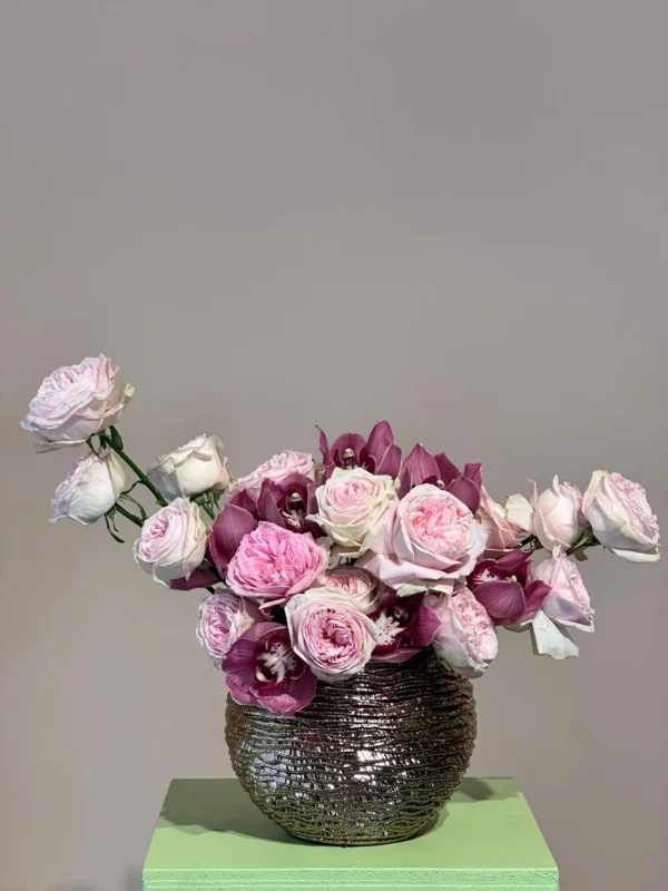 cymbidium-ve-pembe-gul-resim-1644_11zon