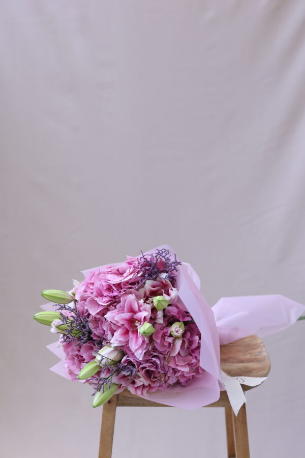 HYDRANGEA LİLY